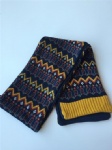 Knitted   scarf